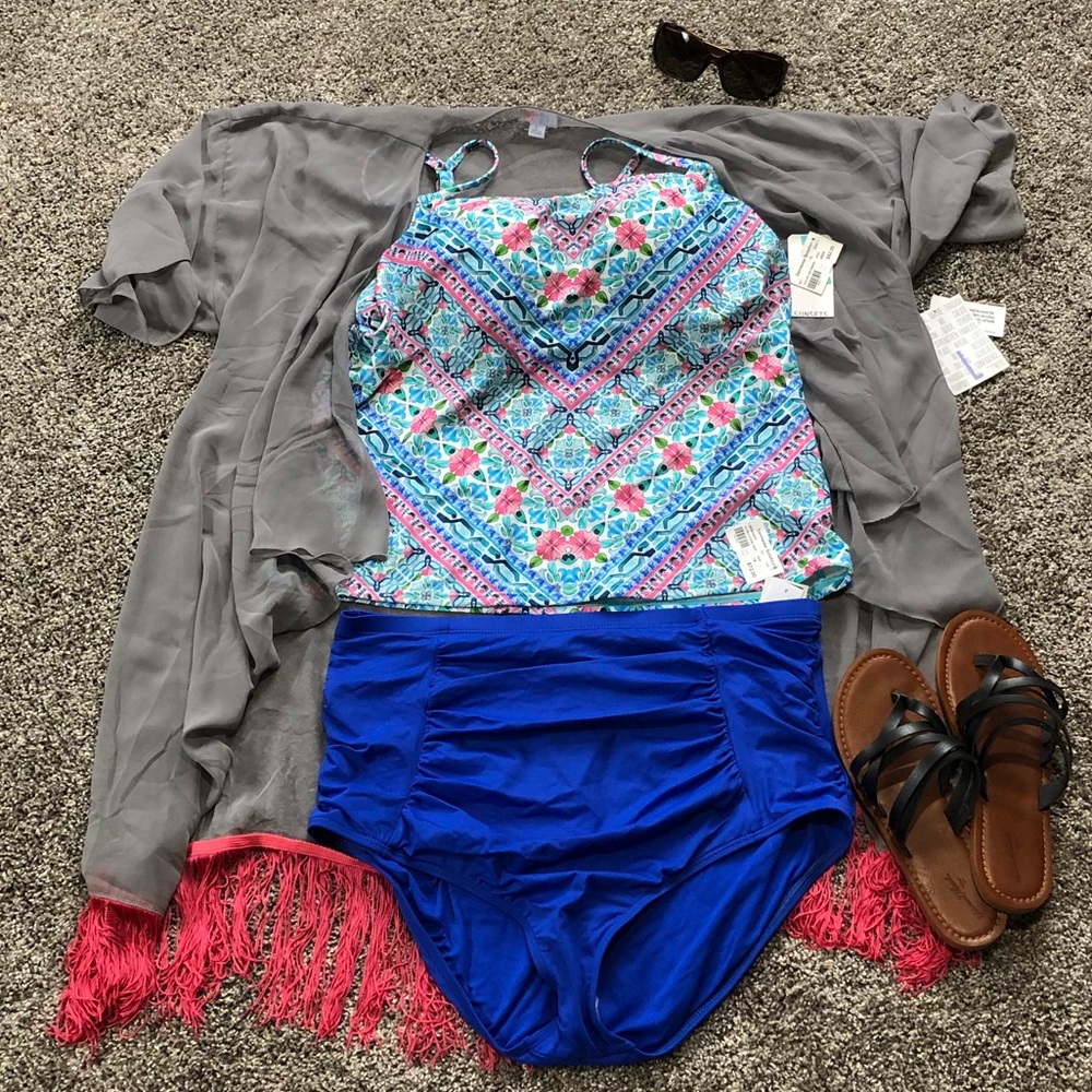 Swim suit and coverup set - Picture 1 of 8